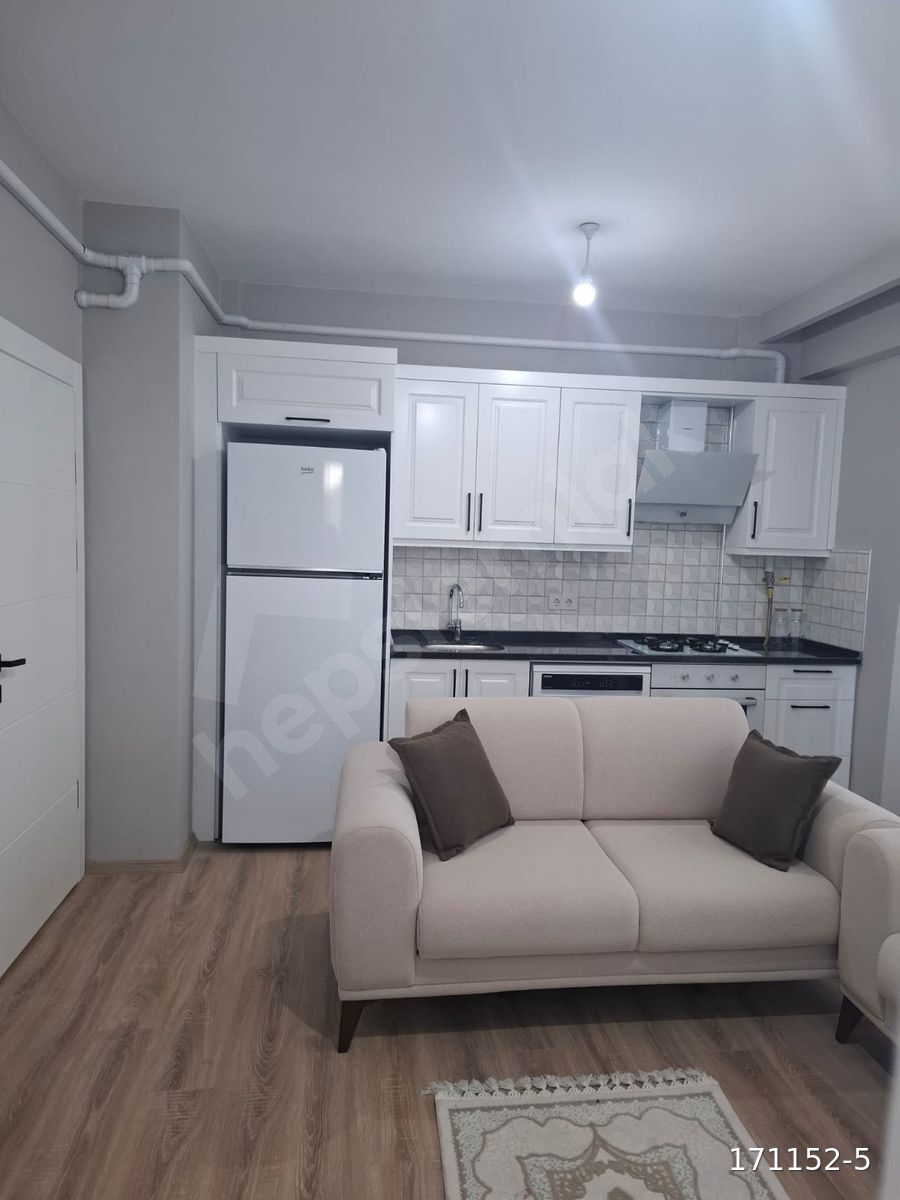 Atik'ten Cumhuriyet'te Eşyalı Kiralık 1+1 Daire