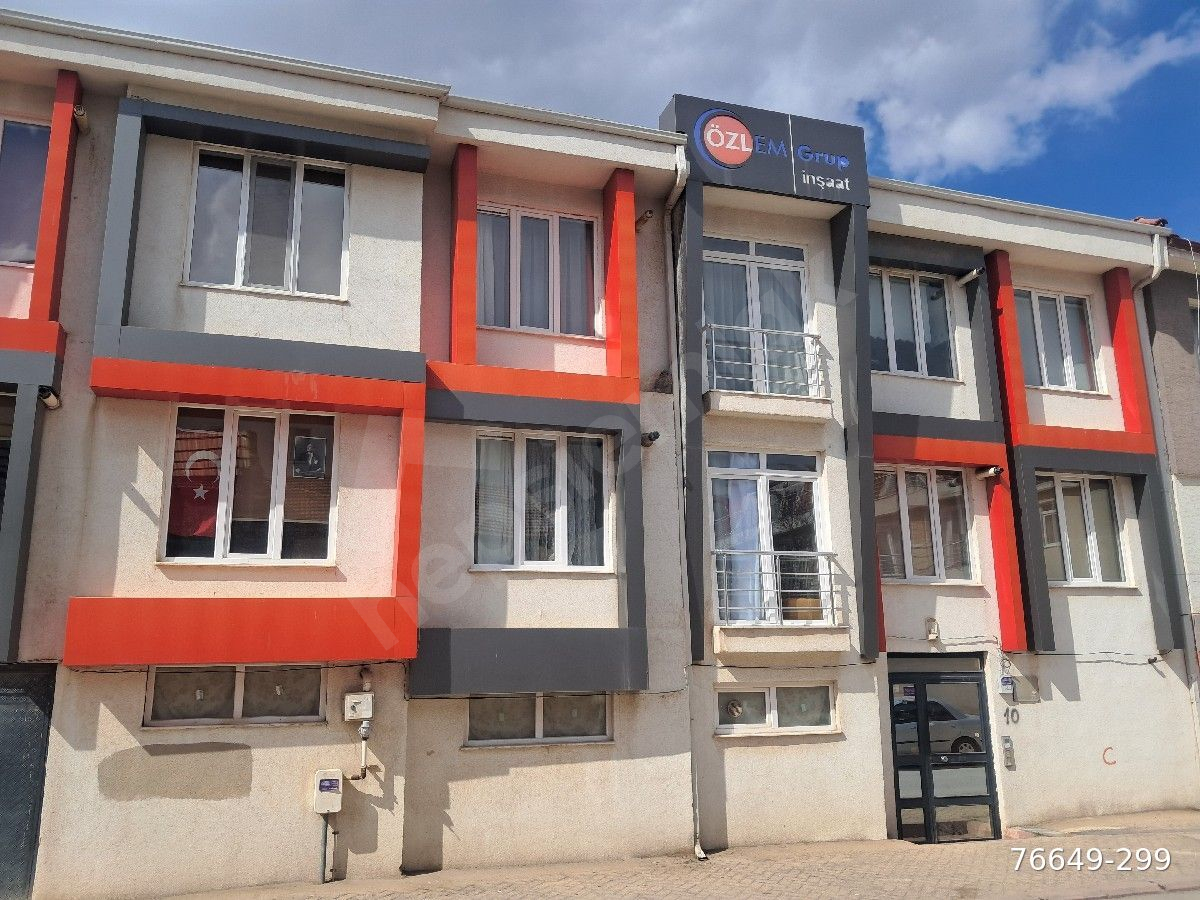 DUYGU EMLAKTAN KİRALIKBÜYÜKDERE OGÜ YAKINI FULL EŞYALI 1+1 BAKIMLI DAİRE