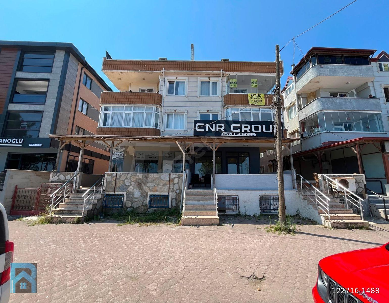 DENİZE SIFIR YAZLIK VE YATIRIMA UYGUN EŞYALI 1+1 DAİRE
