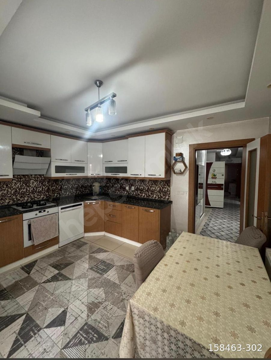ERGENEKON MAH SATILIK 3+1 DAİRE ( BAHÇELİ YÜKSEK ZEMİN)