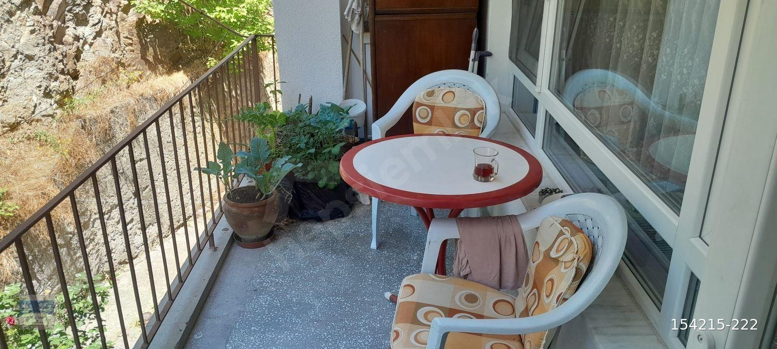 GÜÇLÜKAYA MAHALLESİ İÇÖZDERESİ SOKAK 2+1 KATTA ARKA CEPHE YAPILI DAİRE