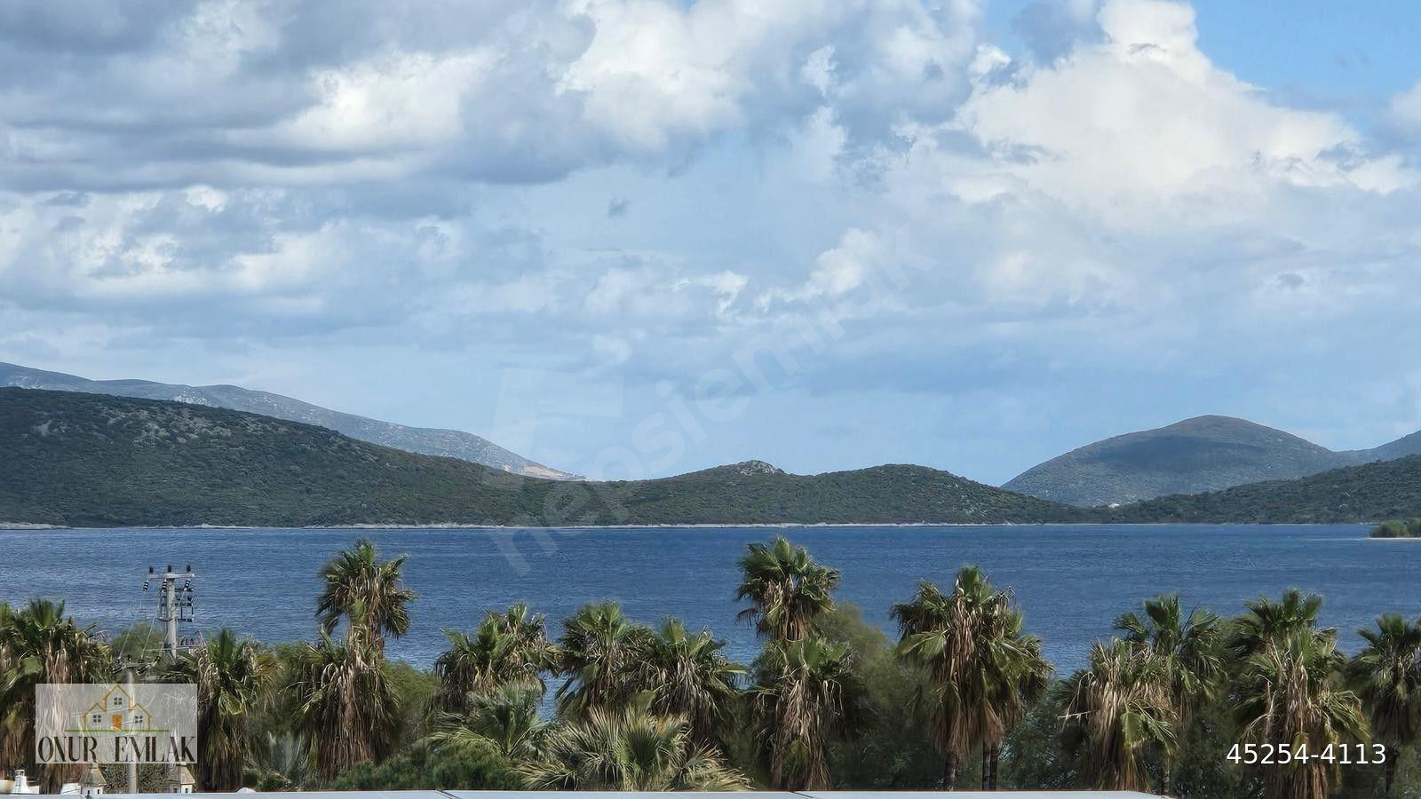 BODRUM ÇAPA TATİL KÖYÜNDE 5+2 ÖZEL PLAJLİ FUUL DENİZ MANZARALİ ÖZEL OTOPARKLİ