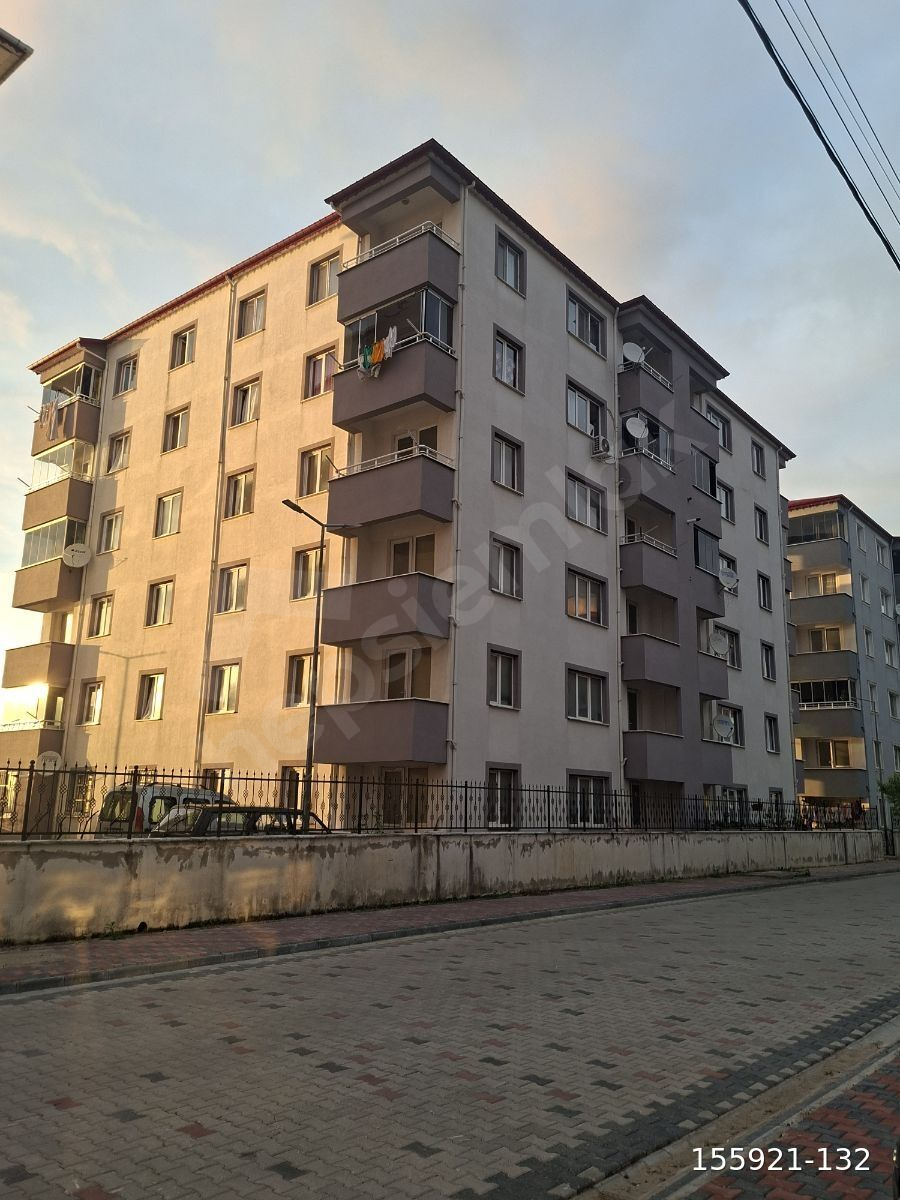 TİREBOLU EMLAKTAN SATILIK SAHİLDE 3+1 DAİRE
