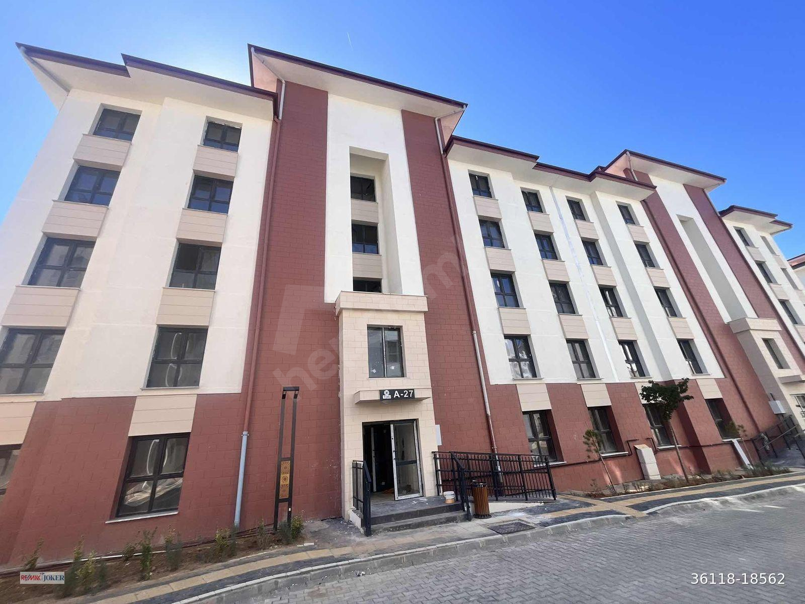 ATAŞEHİR Yenişehir mahallesi TOKİ 2.ETAP 3+1 BOŞ SATILIK DAİRE