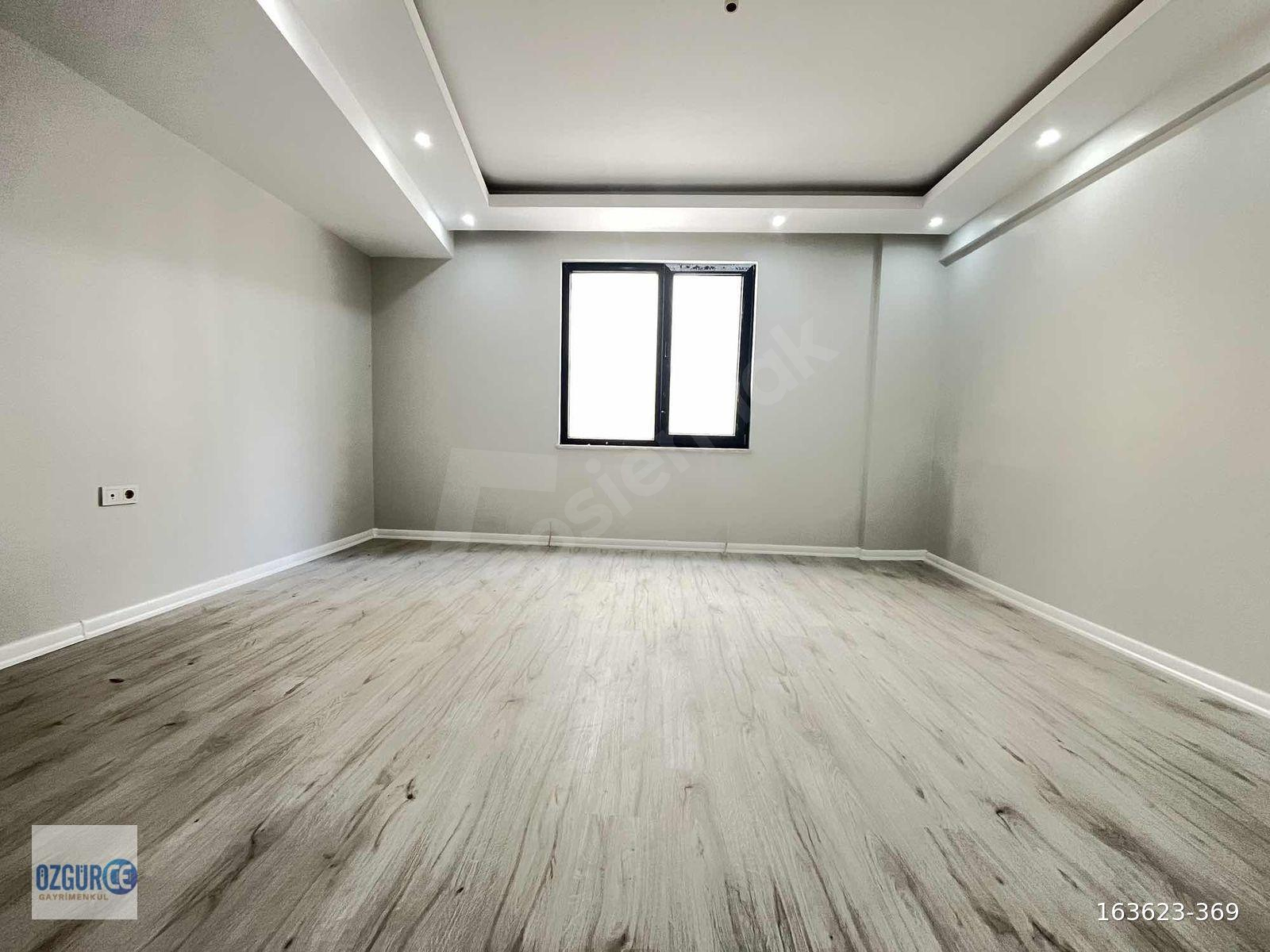 ÖZGÜRCE GYD'DEN GEBZE MARMARAY DURAĞI YAKINI E5 YANI 4+1 DAİRE