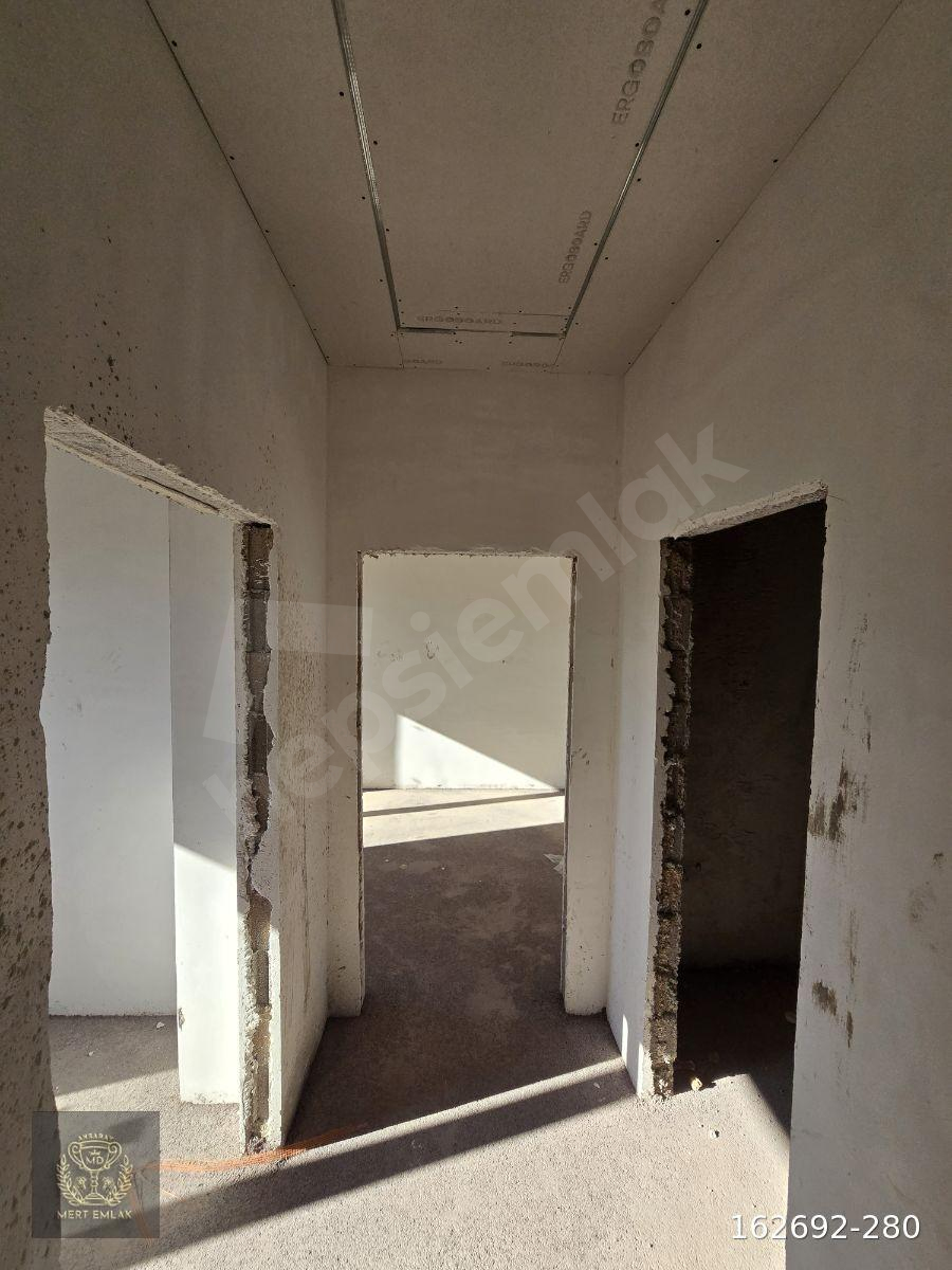 YIL SONU TESLIM 2+1 BITME GARANTILI ARA KAT UYGUN FIYAT