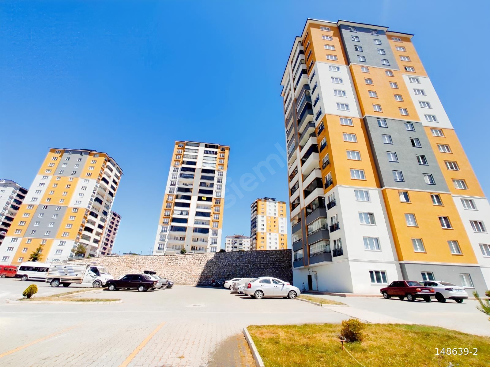KENT EMLAK'TAN KAAN SİTESİNDE KİRALIK 2+1 EŞYALI ARAKAT DAİRE