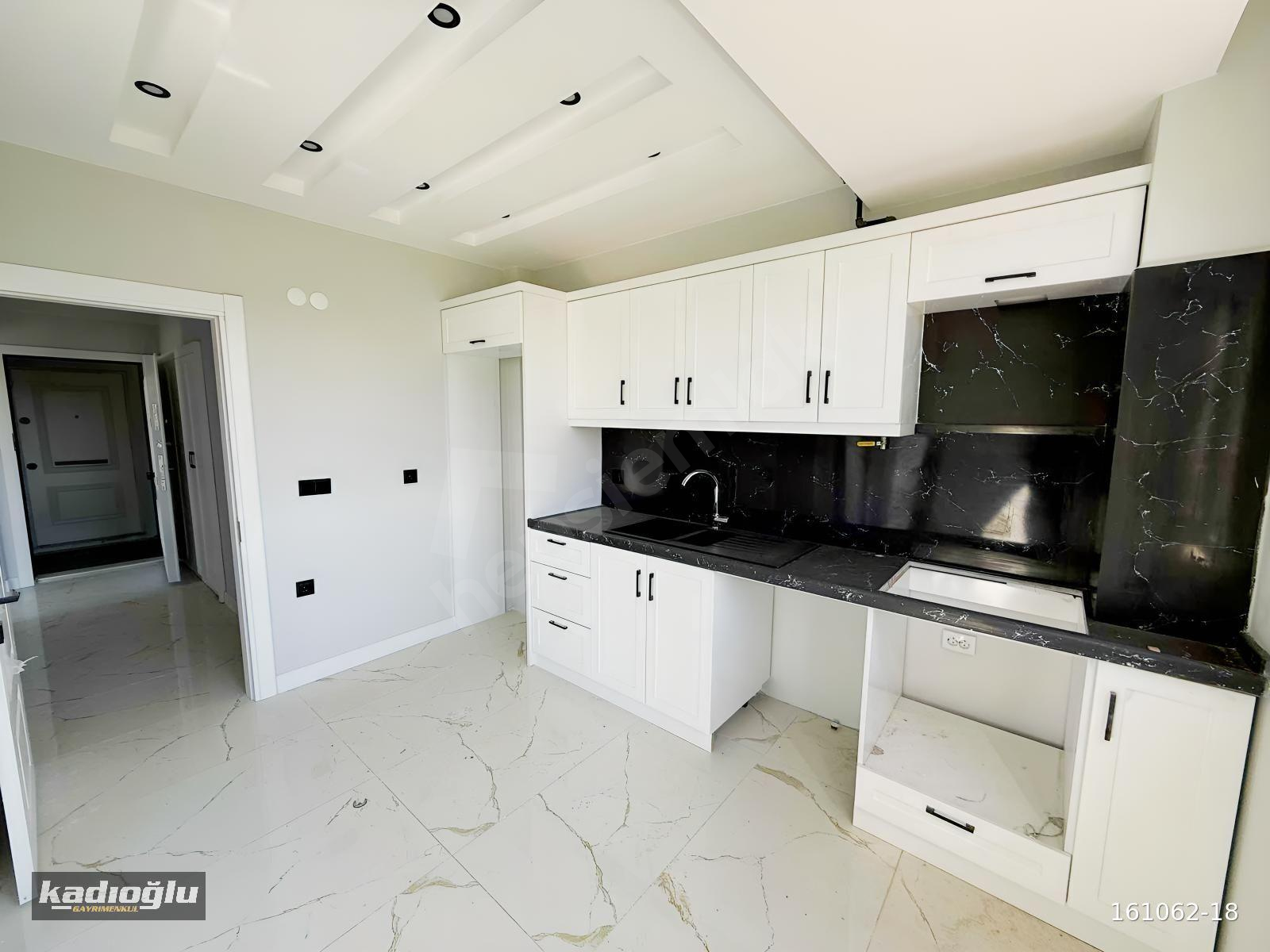 2+1 100m2 Mutfak Ayrı Site İçi Kiralık Daire