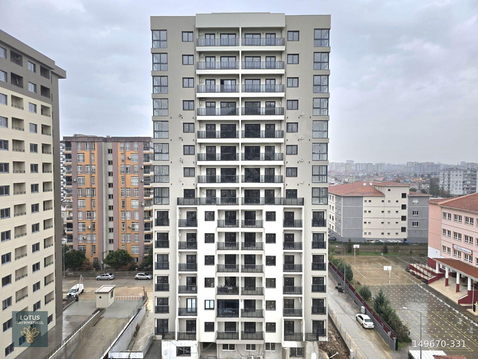 HALİL AVCI GÜVENCESİYLE HAVUZLU GÜVENLİKLİ SOSYAL AKTİVİTELİ KAPALI OTOPARKLI SIFIR LÜKS FIRSAT