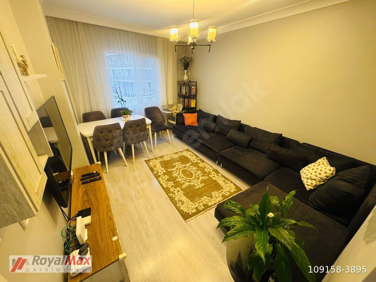 ROYALMAX'DAN ANA CADDE METRO TRAMVAY YAKINI 2 KAT 75 M² DAİRE
