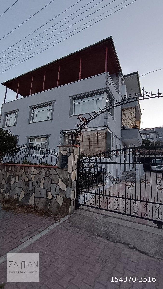 L. VEGA AVM YE YAKIN 2+1 90 M2 + TERASLI 2.KAT FUL DENİZ VE ŞEHİR MANZARALI CADDE ÜSTÜNDE FERAH DAİR