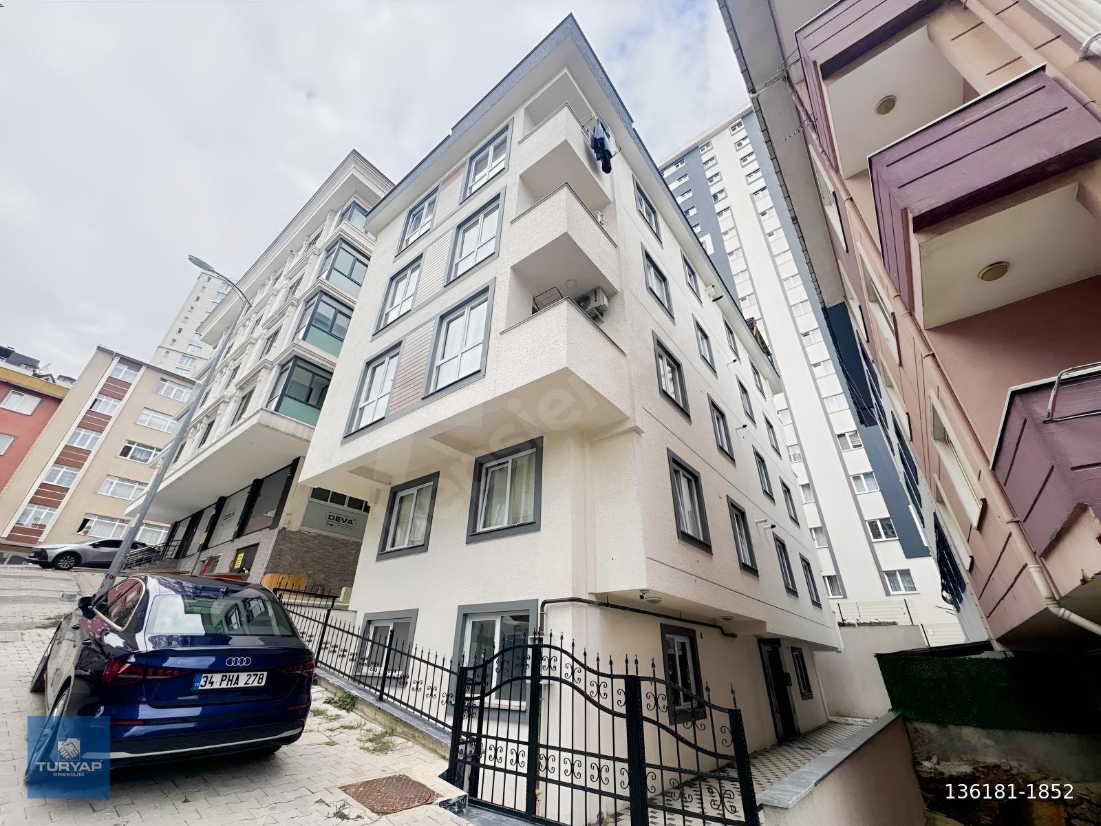 ATAŞEHİR AŞIK VEYSEL MAH 135m2 KULLANIŞLI GENİŞ TERASLI SATILIK