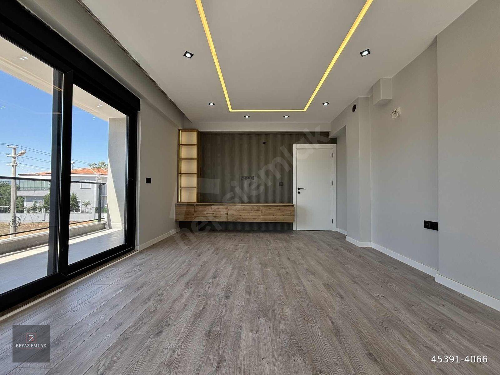YEŞİLBAYIR'DA YERDEN ISITMALI EBV BANYOLU SATILIK ARAKAT DAİRE