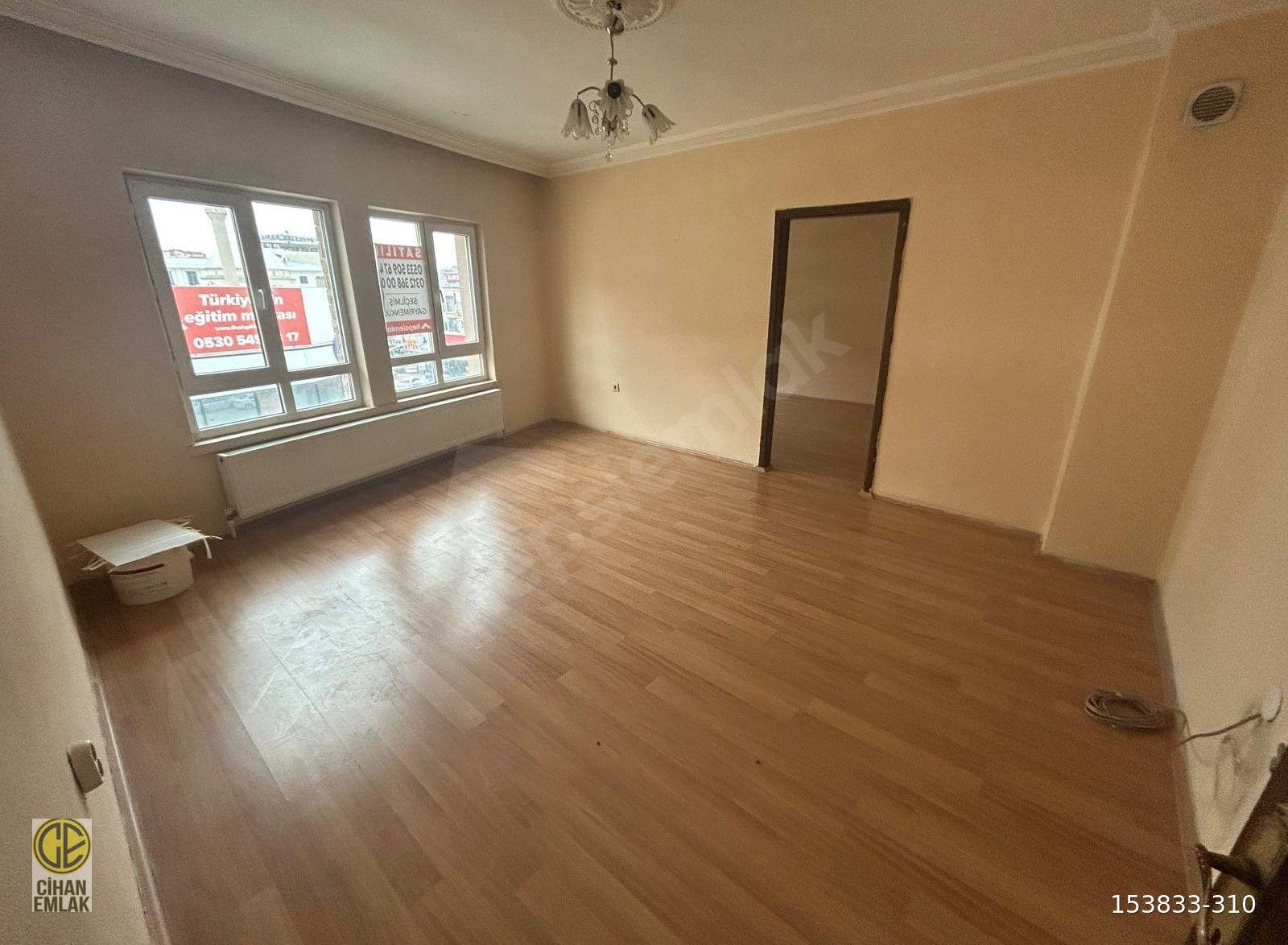 CİHAN EMLAKTAN MAMAK ÇARŞI DÜZLÜKTE SATILIK KATTA 3+1 DAİRE