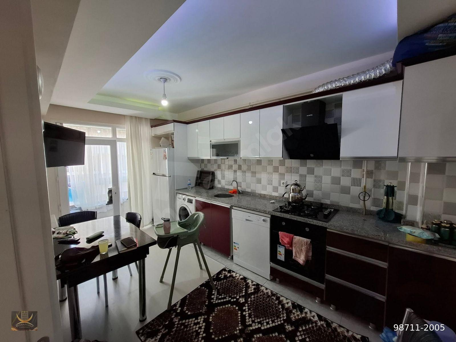 POYRAZ EMLAK'TAN EMEK MAH.ZİYAGÖKALP CAD.YAKINI 3+1 140M2 DAİRE