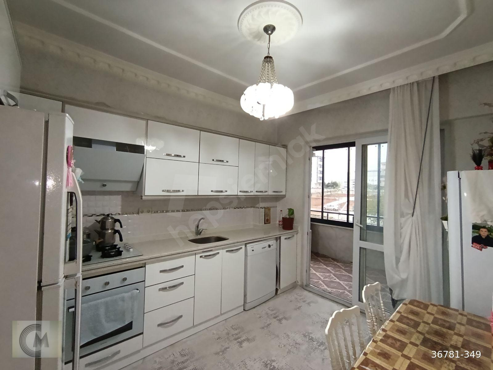 BÜLBÜLZADE'DE GENİŞ KULLANIŞLI MASRAFSIZ 2+1 DAİRE