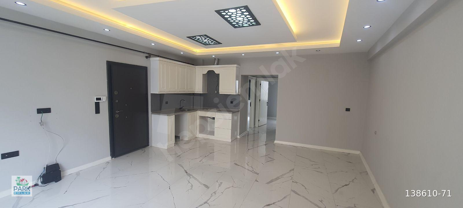 PARK EMLAK'TAN İSTİKLAL ALLI CAMİ YAKININDA KİRALIK DAİRE