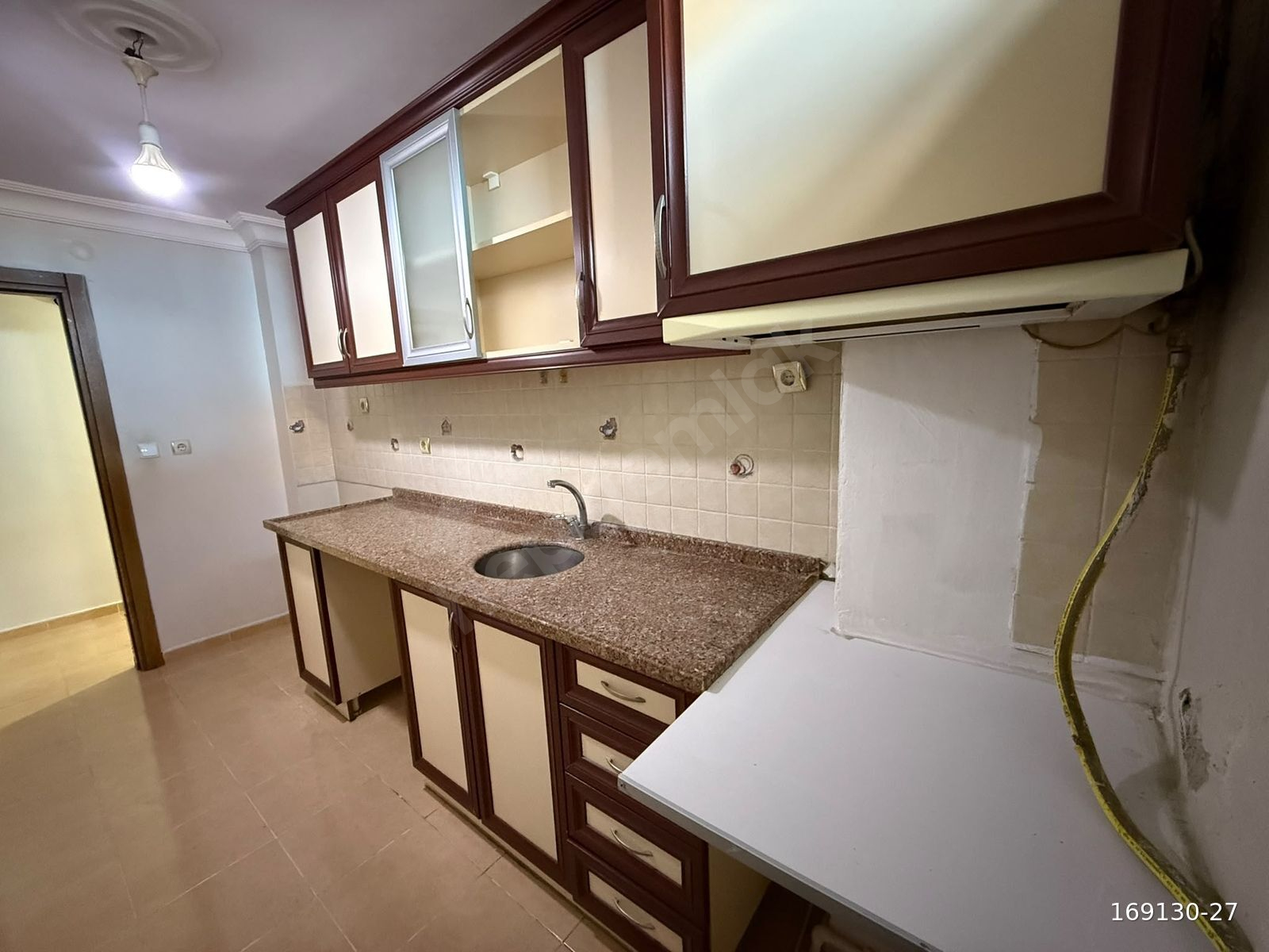 BARBAROS MAH. OKULLARA SEMT PAZARINA YAKIN KİRALIK DAİRE