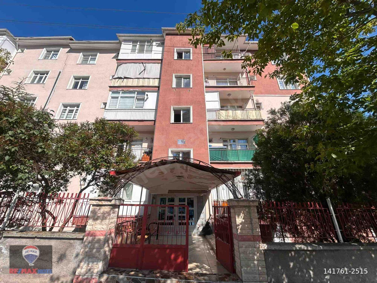 SİNCAN GAZİOSMANPAŞA'DA 3+1 SATILIK DAİRE