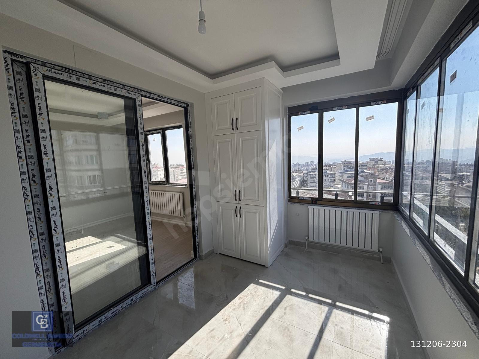 GERMENICIA'DAN SELÇUKLU MH'DE YENİ YAPI SATILIK LÜKS 3+1 DAİRE