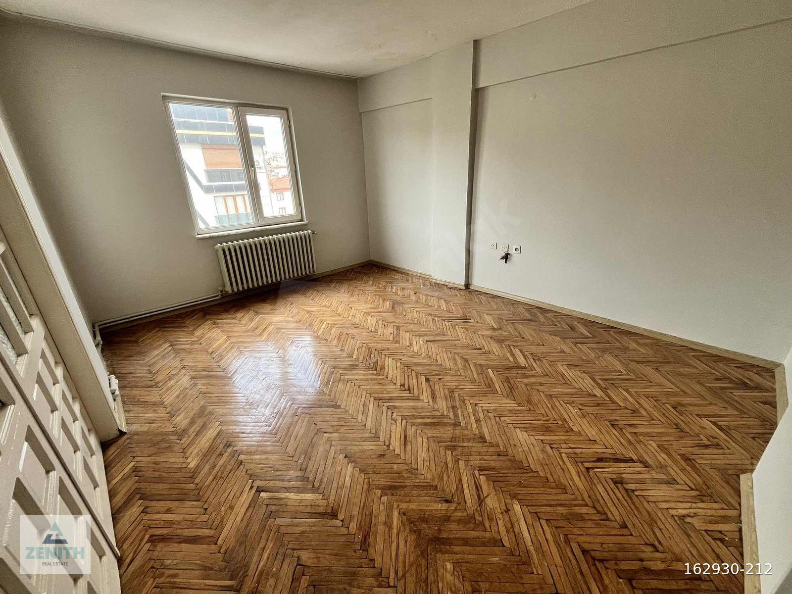 ZENİTH REAL ESTATE BAHÇELİEVLER MH. KİRALIK 3+1 DAİRE