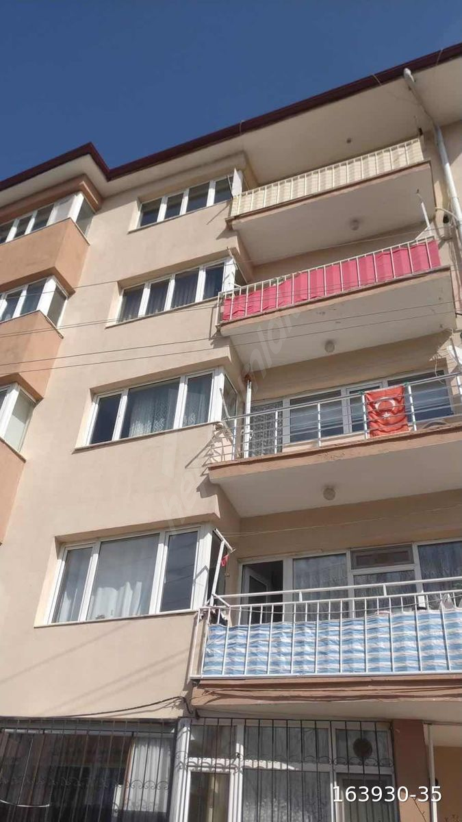 UMUT EMLAKTAN E.GAZİ SÜPER KONUMDA UYGUN FİYATA SATILIK DAİRE