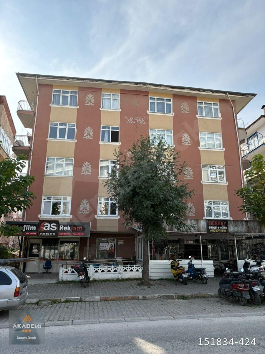YENİ MAHALLEDE GİRİŞ KAT 2+0 KİRALIK DAİRE