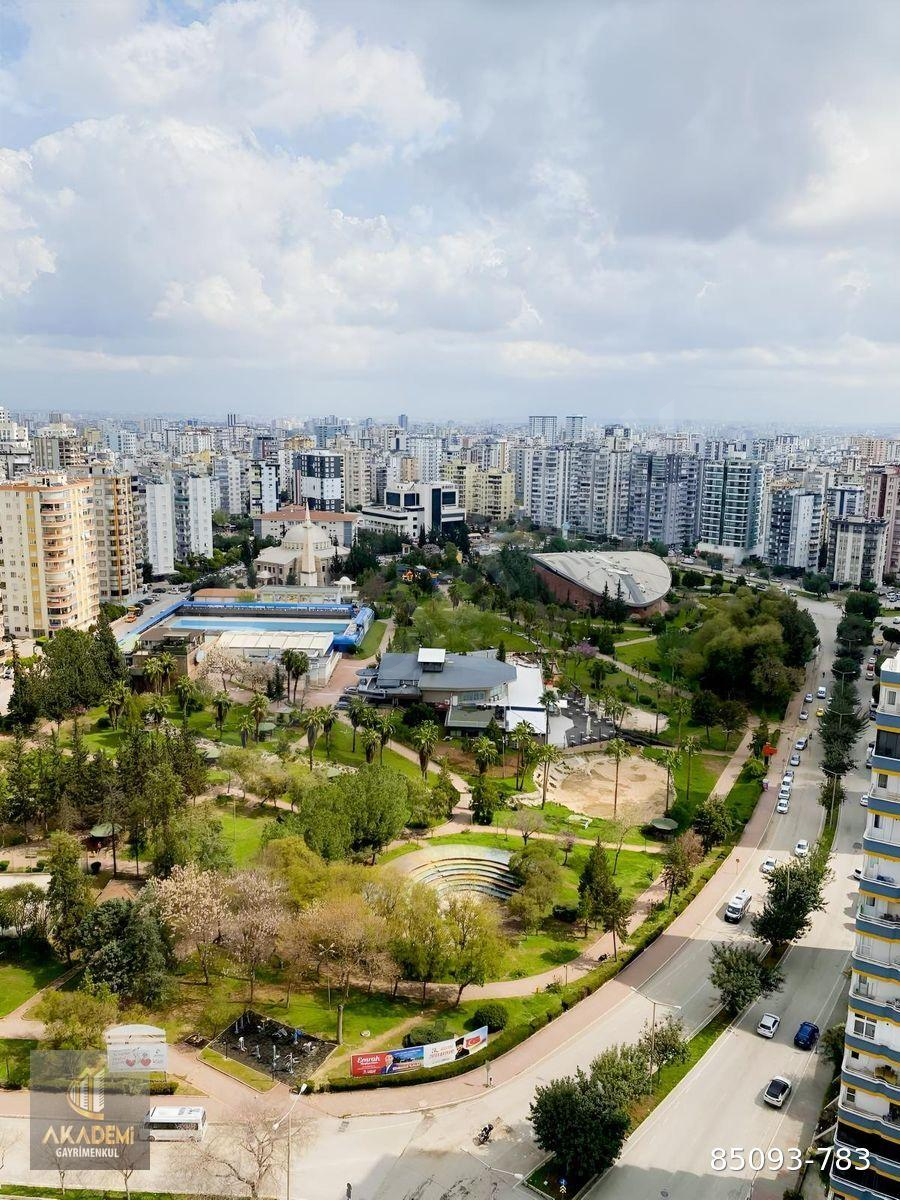 BULVAR ÜZERİ PARK MANZARALI GENİŞ OTURUM ! ZİRVE SEVENLERE ÖZEL