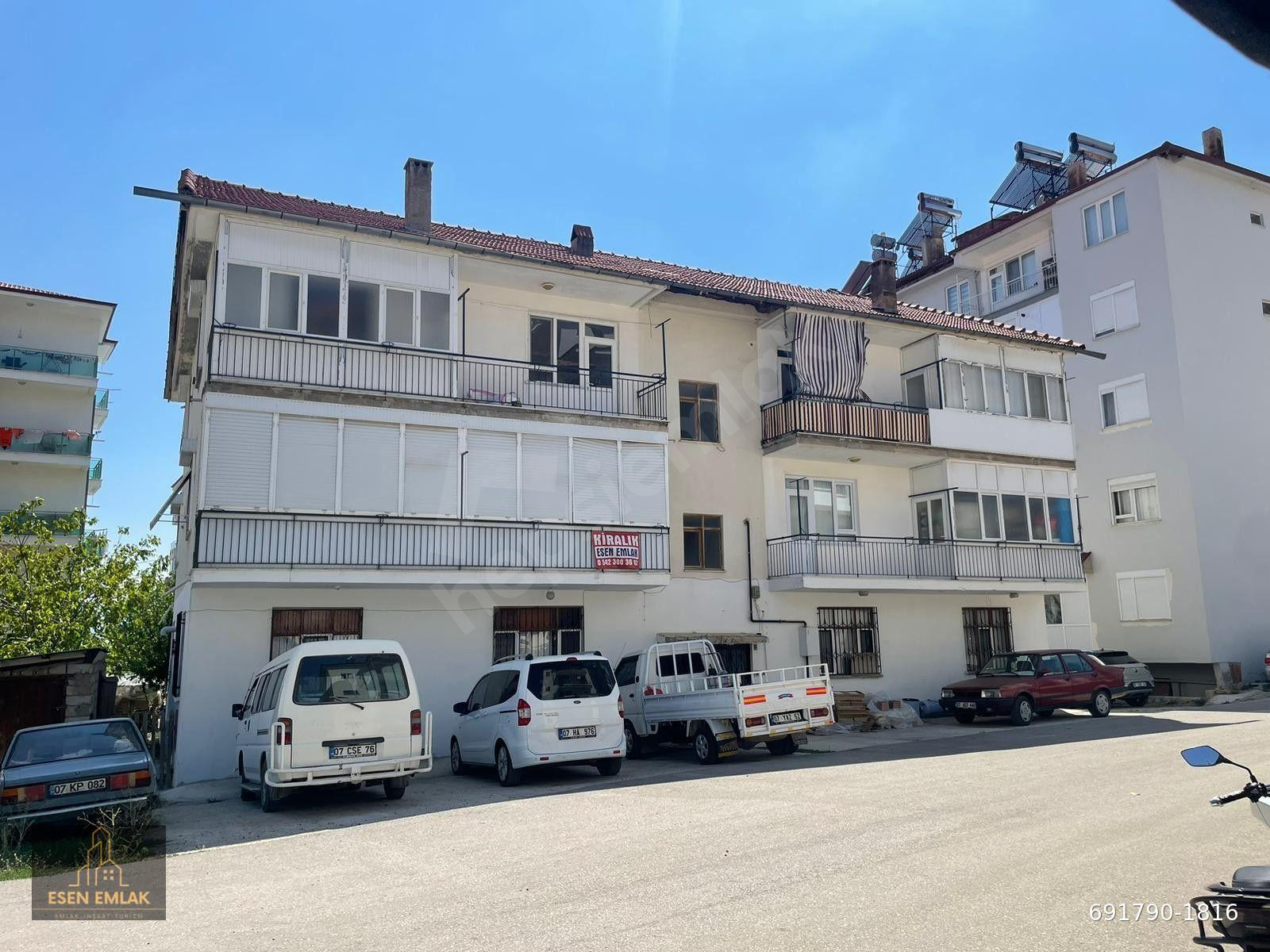 ESEN EMLAK’TAN | MERKEZDE İSMAİL - TURAN BALABAN CADDESİNDE 2+1 DOĞALGAZLI KİRALIK DAİRE