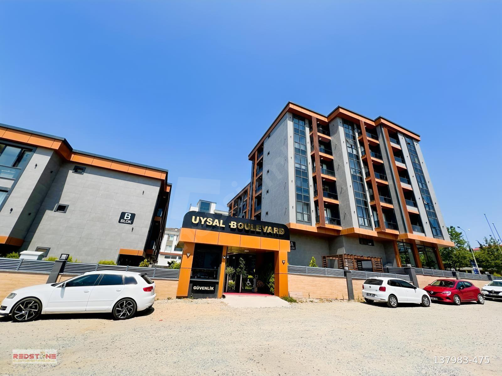 REDSTONE'DAN UYSAL BOULEVARD'DA FULL EŞYALI KİRALIK 1+1 DAİRE