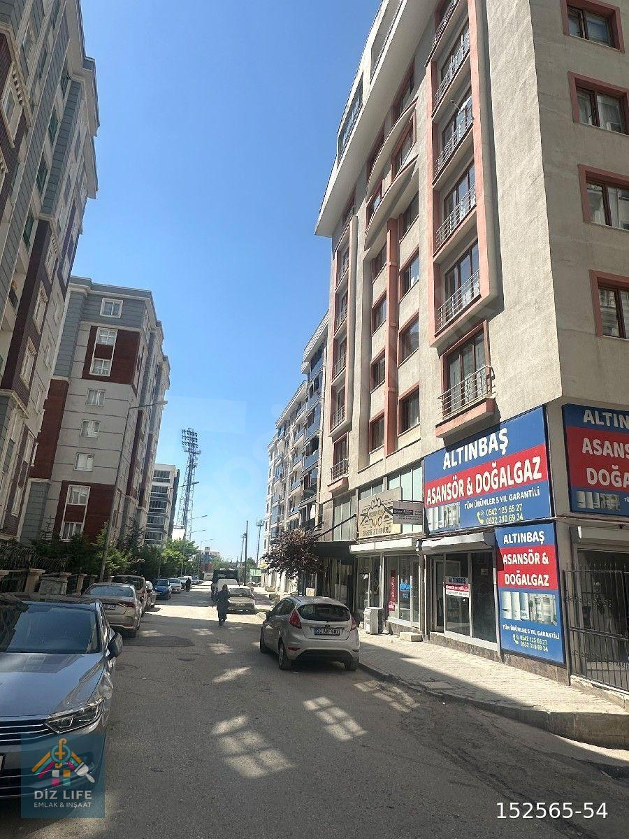 DİZ-LİFE GAYRİMENKUL'DEN VAN İPEKYOLU HALİLAĞA MAHALLESİ’NDE 4. KATTA SATILIK DAİRE