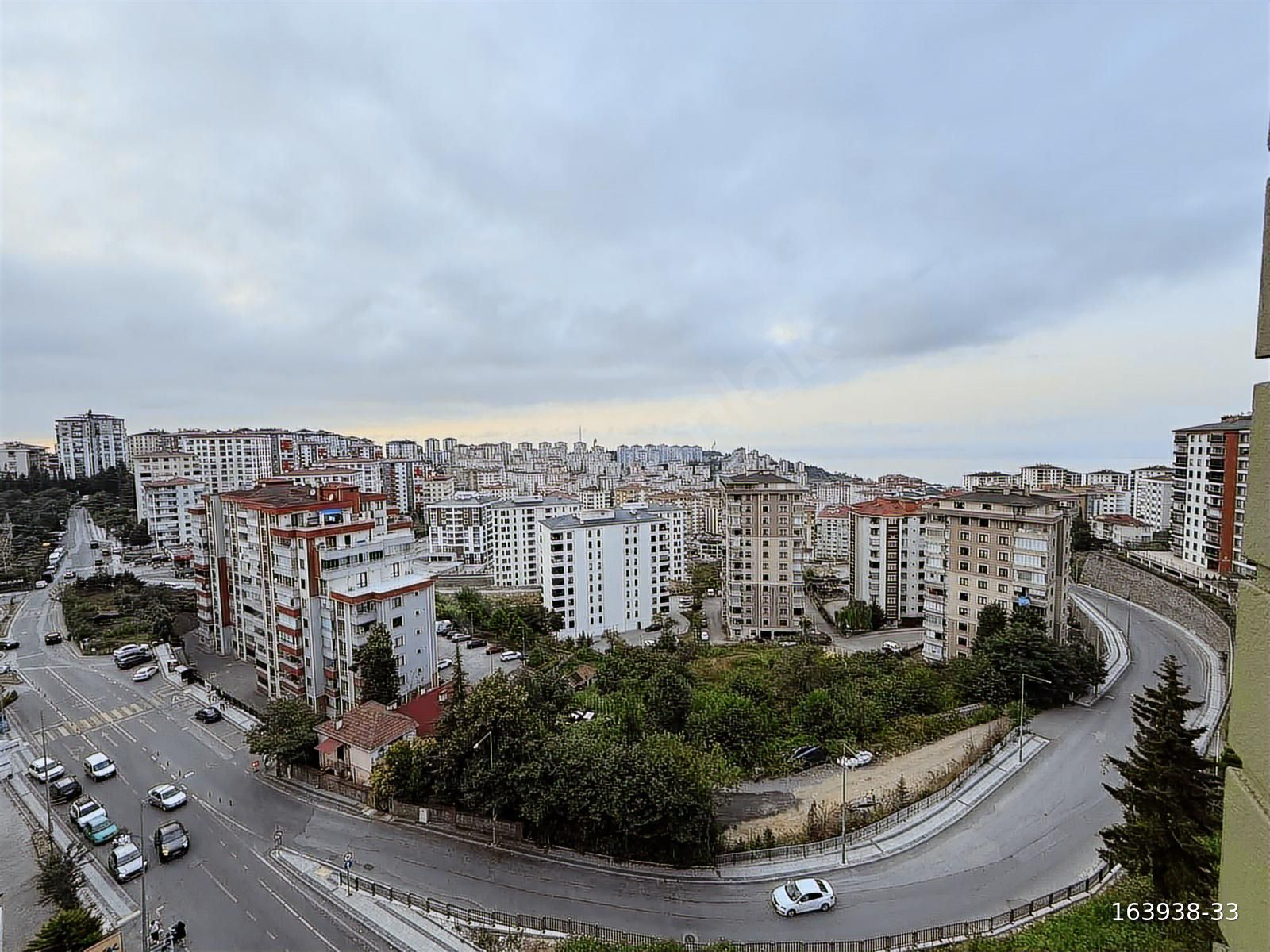 ÇUKURÇAYIR'IN KALBİNDE DENİZ VE DOĞA MANZARALI SATILIK 3+1 DAİRE