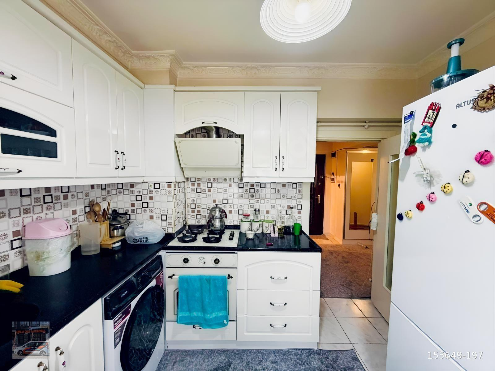 ARSLAN GRUP'TAN CADDE DİBİ 1 KAT ÇİFT BALKON ACİL SATILIK DAİRE
