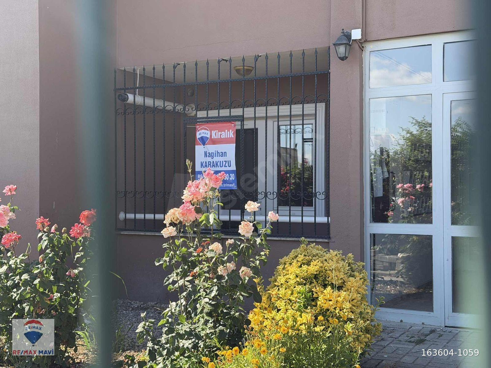 RE\MAX MAVİ'DEN KORUCUK İDEALKENT SİTESİNDE 3+1 KİRALIK DAİRE