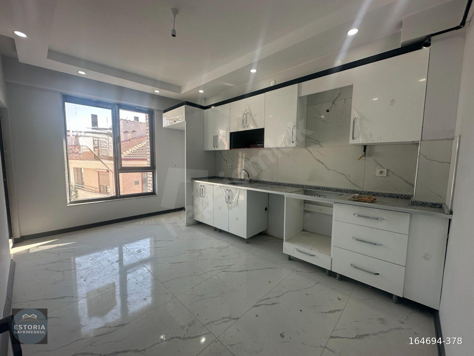 ESTORIA'DAN ŞARHÖYÜK MH MUHTARLIK YAKINI ARA KAT 3+1 DAİRE