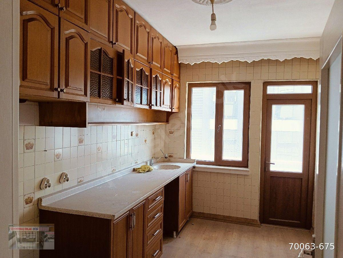 SATILIK DAİRE 100 YIL CAD ÜZERİNDE AVUKATLARIN VE DOKTOR LARIN DİKKATİNE