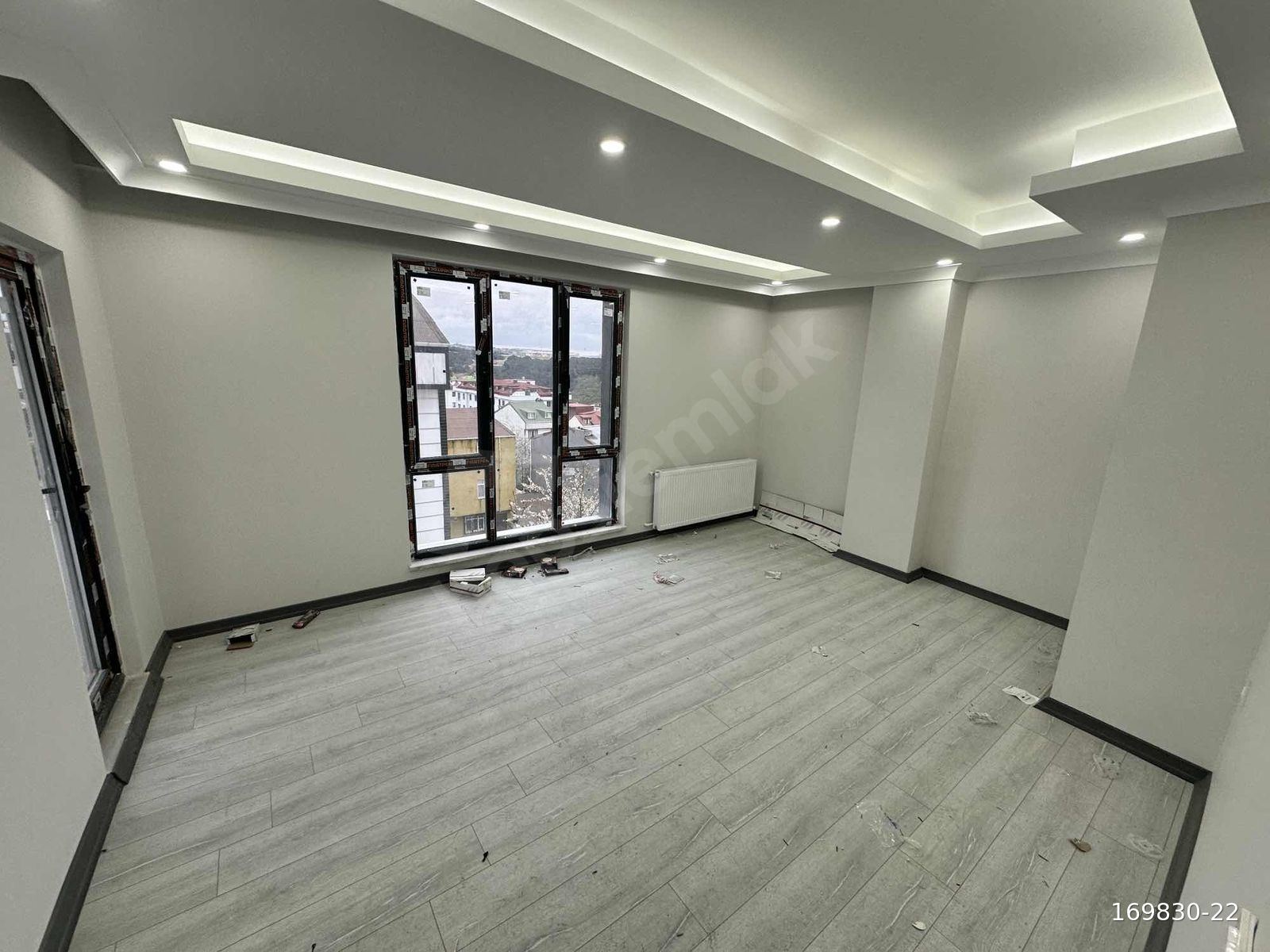 Karlıbayırda 80m2 balkonuylu şehir manzaralı DUBLEX daire