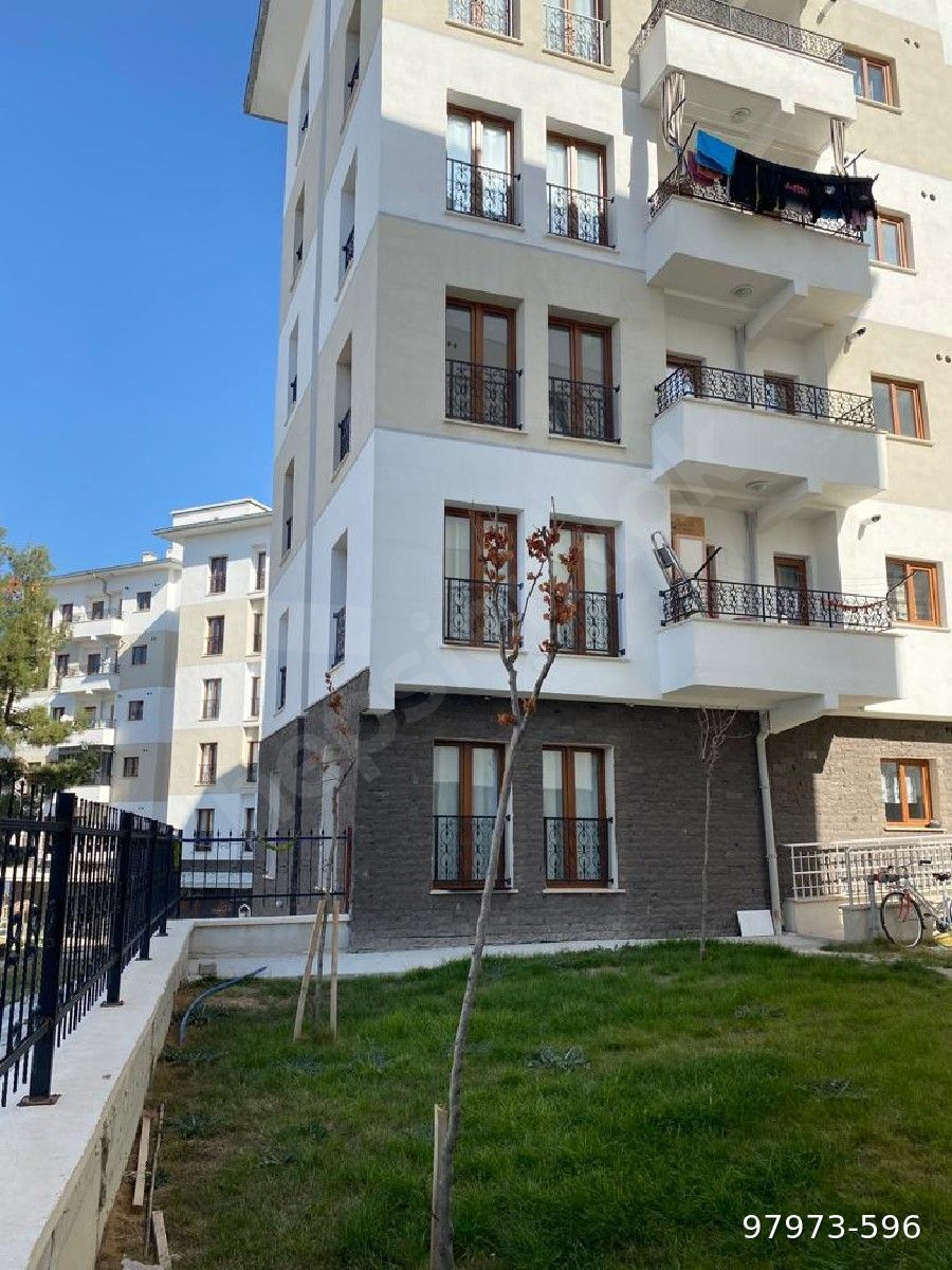 BURDUR MERKEZ YENİ TOKİ DE 2+1 90M2 2.KAT KİRALIK DAİRE