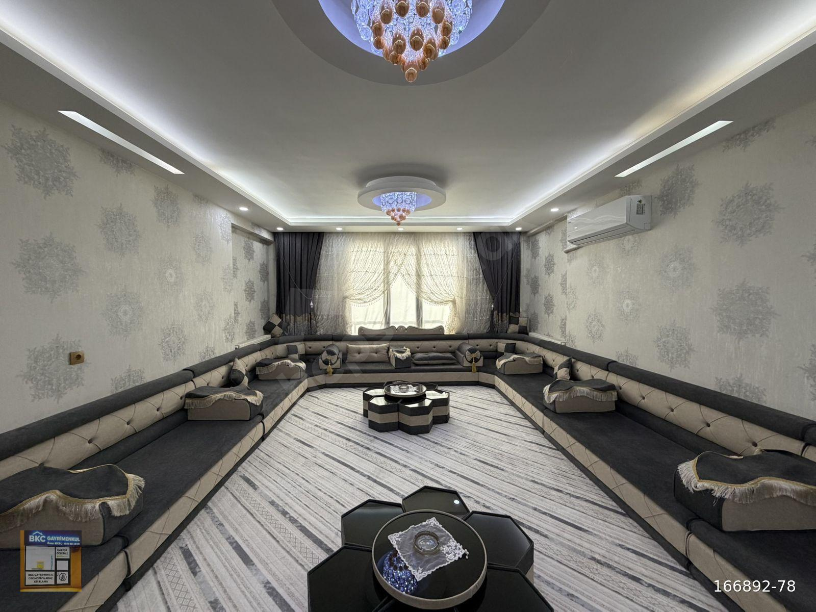 BKC ‘den ATAKENTTE 4+1 LÜX TEKLİ DAİRE