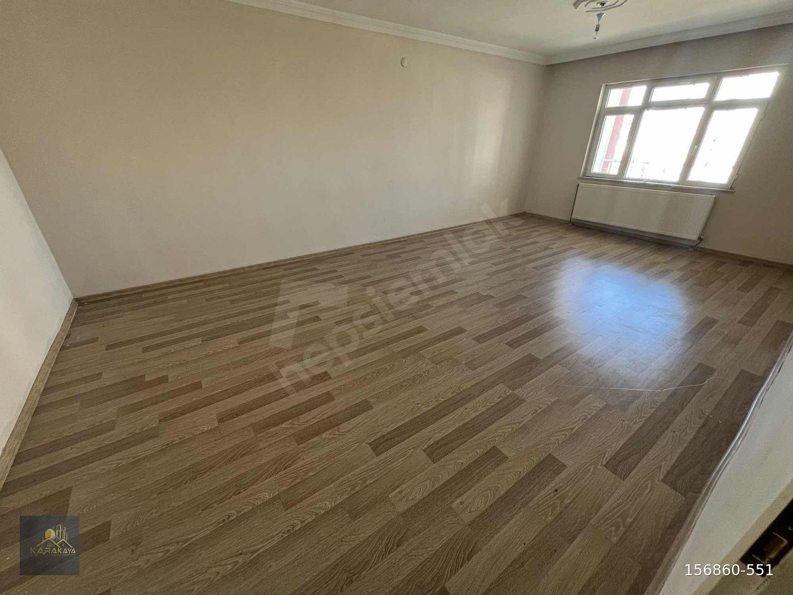 KARAKAYA'DAN ŞENTEPE SOL'DA ARA KAT GENİŞ DAİRE