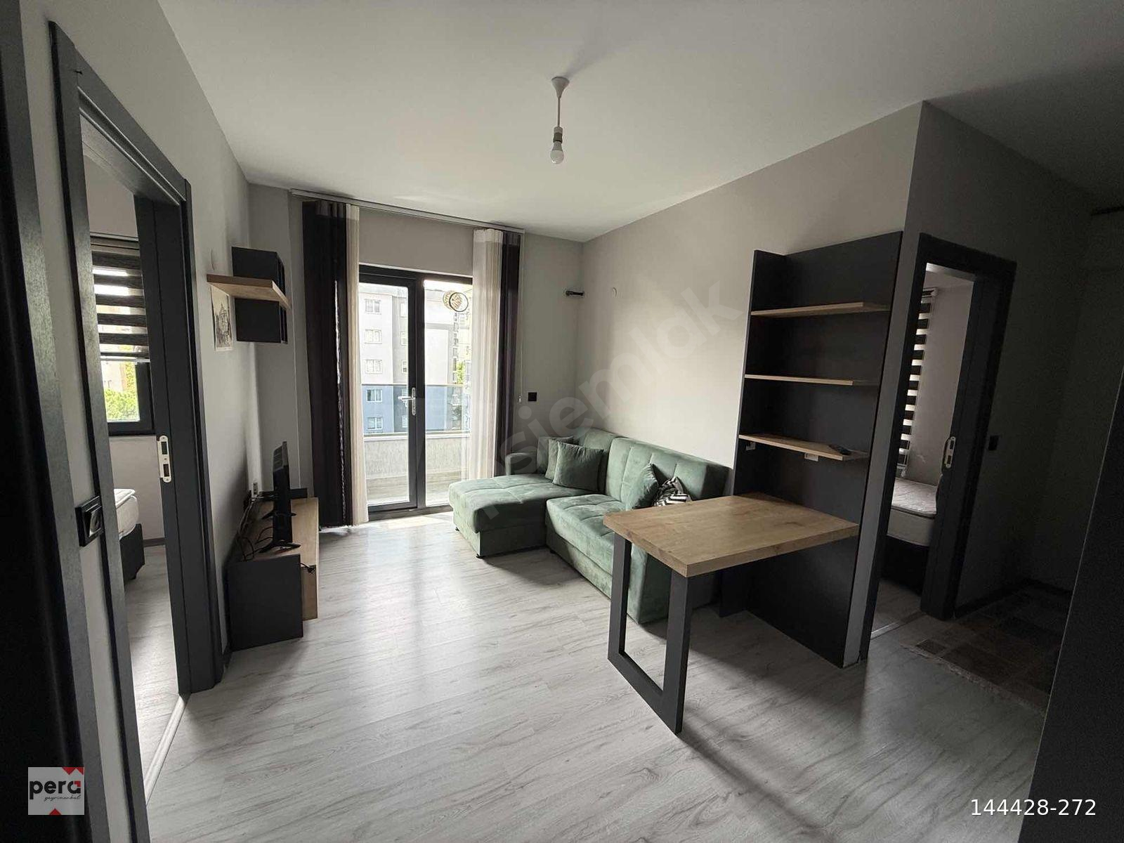 PERA'dan Baylan Park sitesinde ara kat temiz eşyalı 2+1 daire