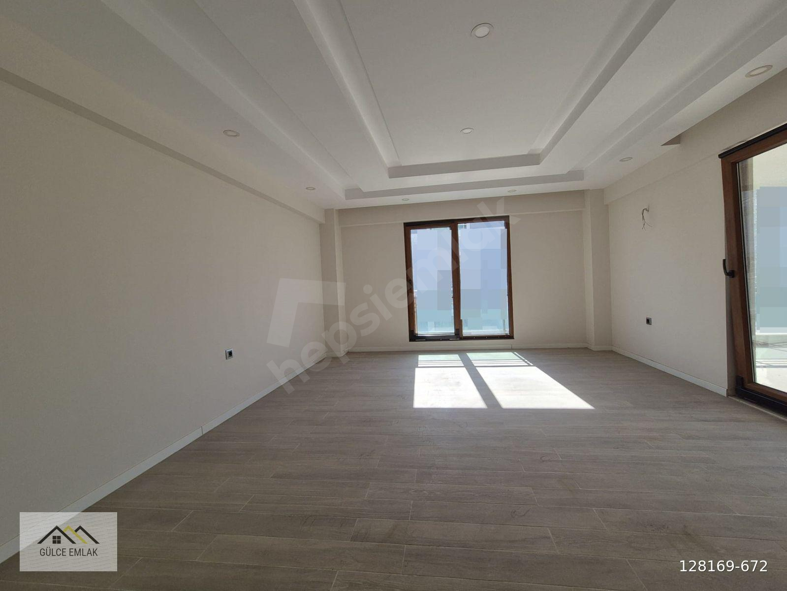 KARAHASANLI DA HASTANEYE YAKIN,CADDE ÜZERİ 3+1 KİRALIK DAİRE