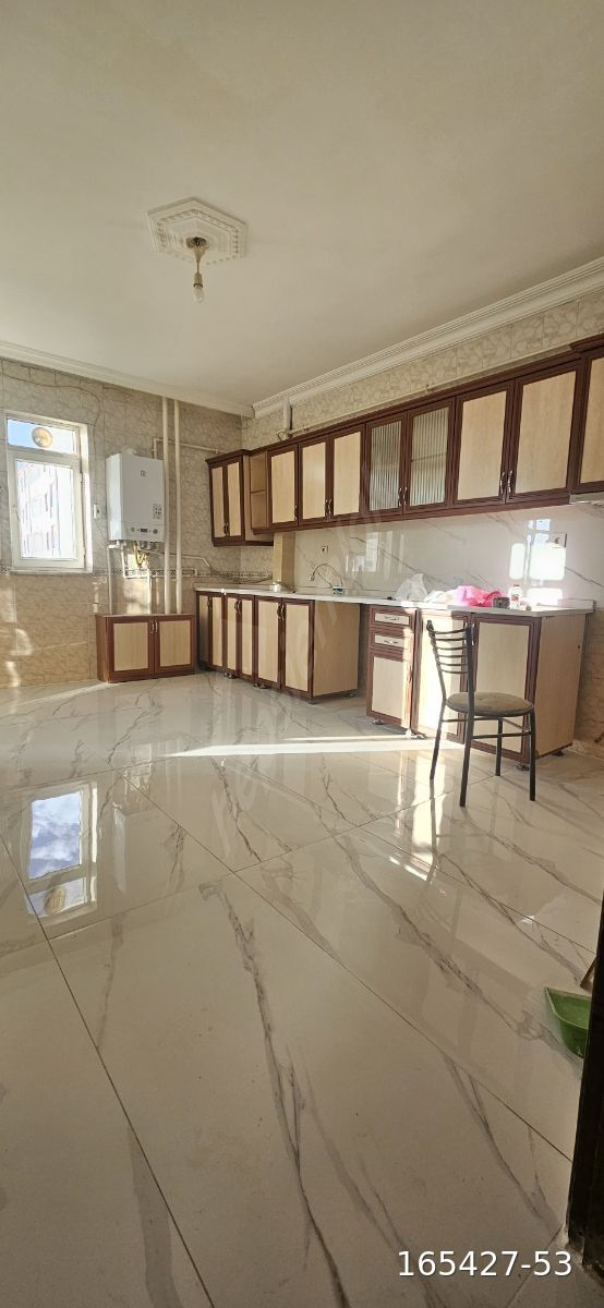 ŞEHİTLER MAH KİRALIK 3+1 DAİRE ERCİYES#EMLAKTAN