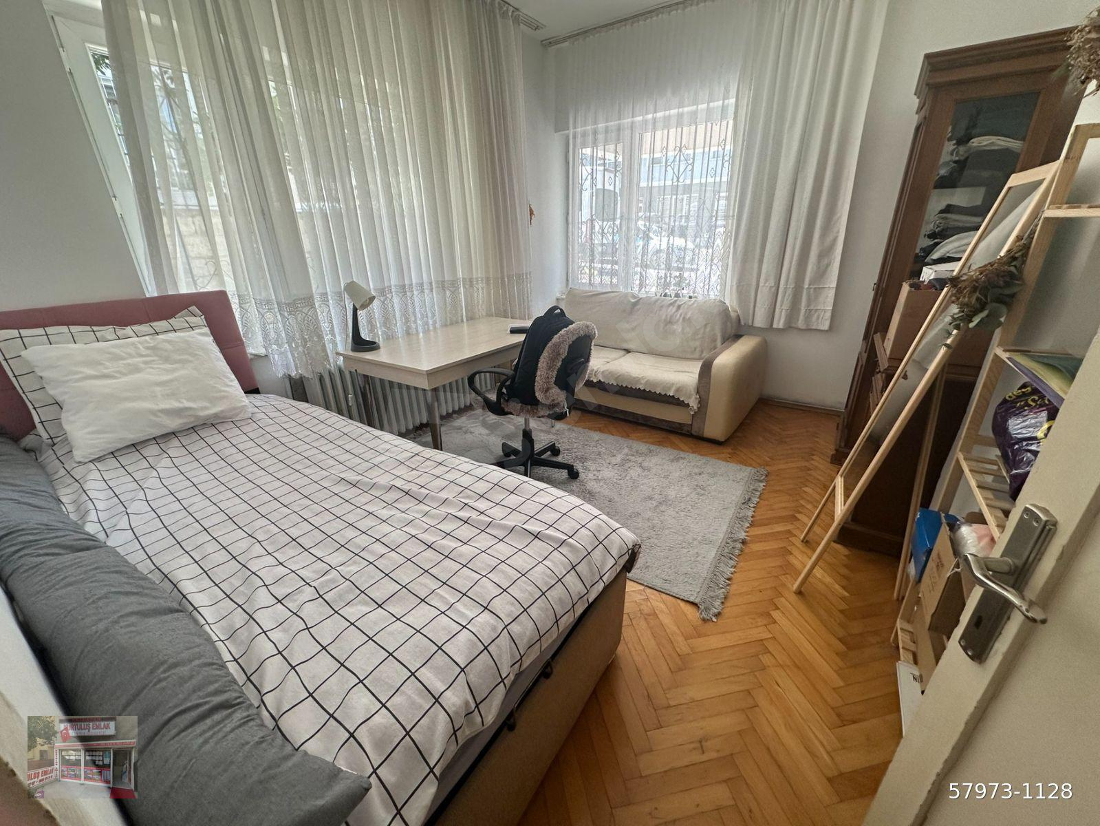 Kurtuluş Emlak tan Kurtuluş Dokuz Eylül Sokak da 2+1 Eşyalı, Bağımsız Salon Yapılı