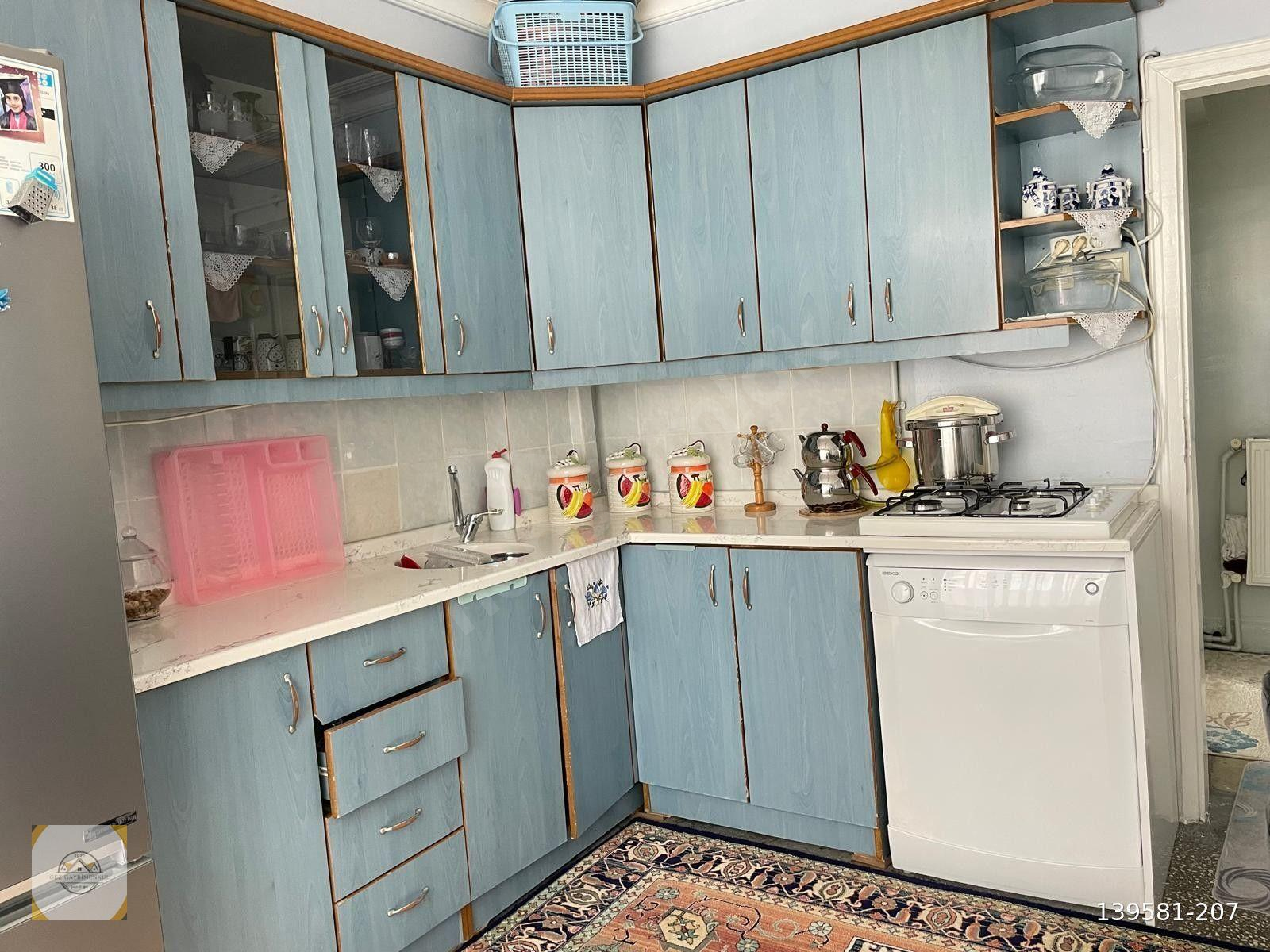 GEZ GAYRİMENKUL'den, ŞEHRİN KALBİNDE GÜRCÜ KAPI SEMTİNDE SATILIK 3+1 DAİRE