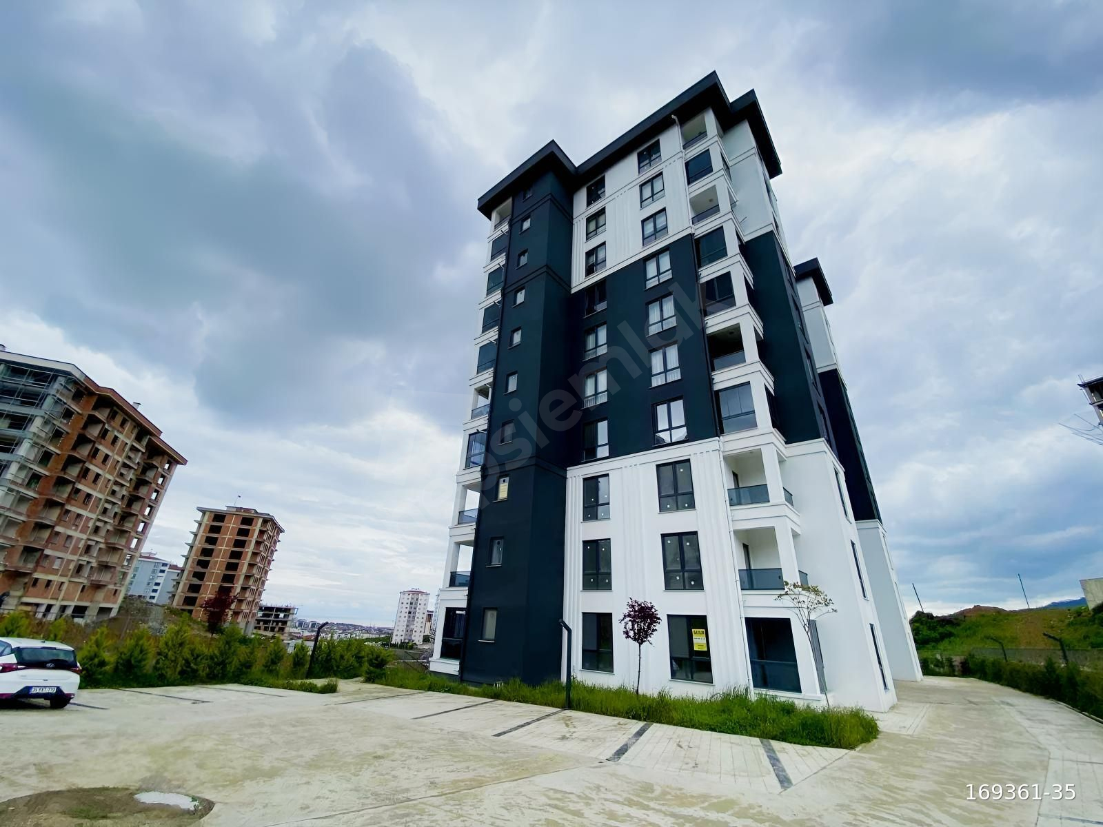 MONARC GAYRİMENKUL KARŞIYAKA MH. FIRSAT SATILIK 3+1