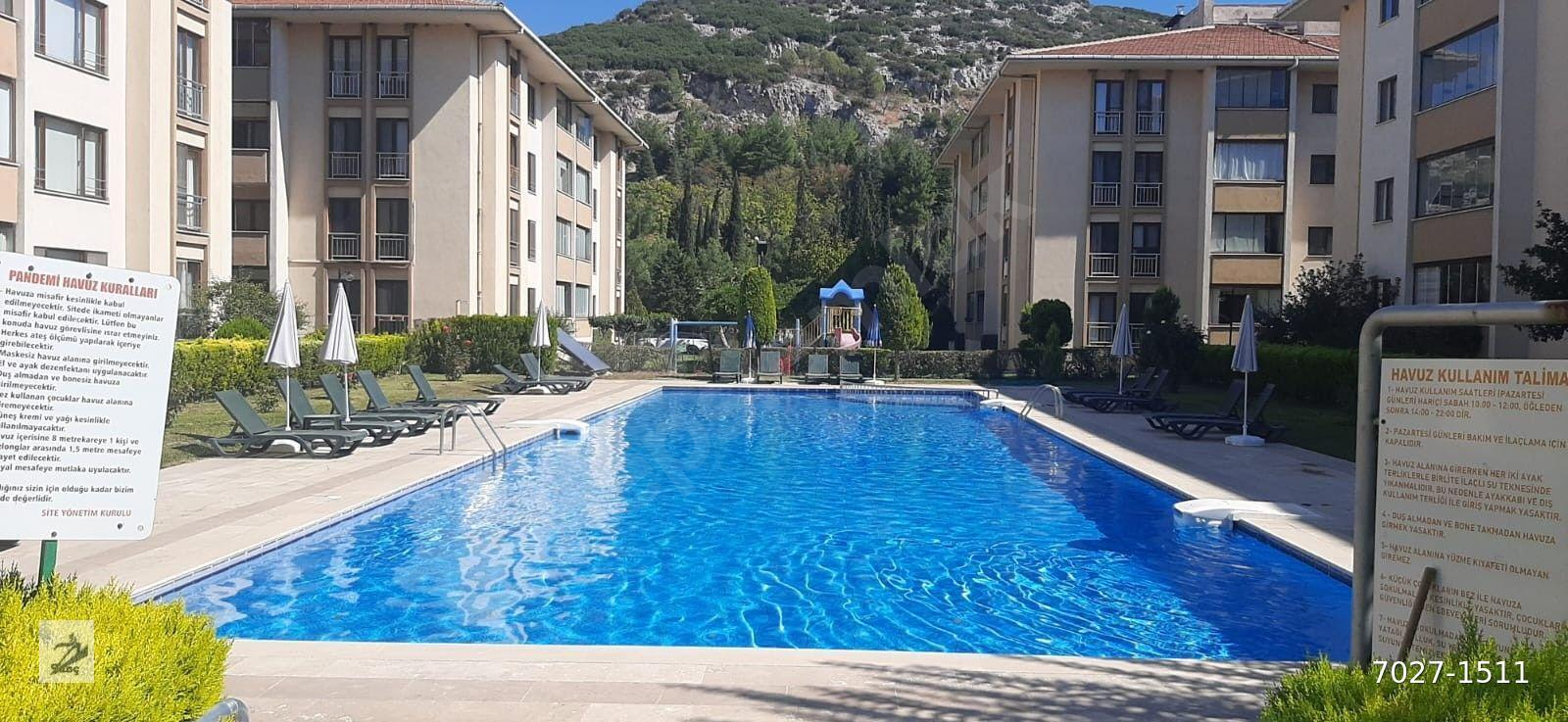 KARİA GÖKKUŞAĞI SİTESİ'NDE KİRALIK 1+1 EŞYALI DAİRE
