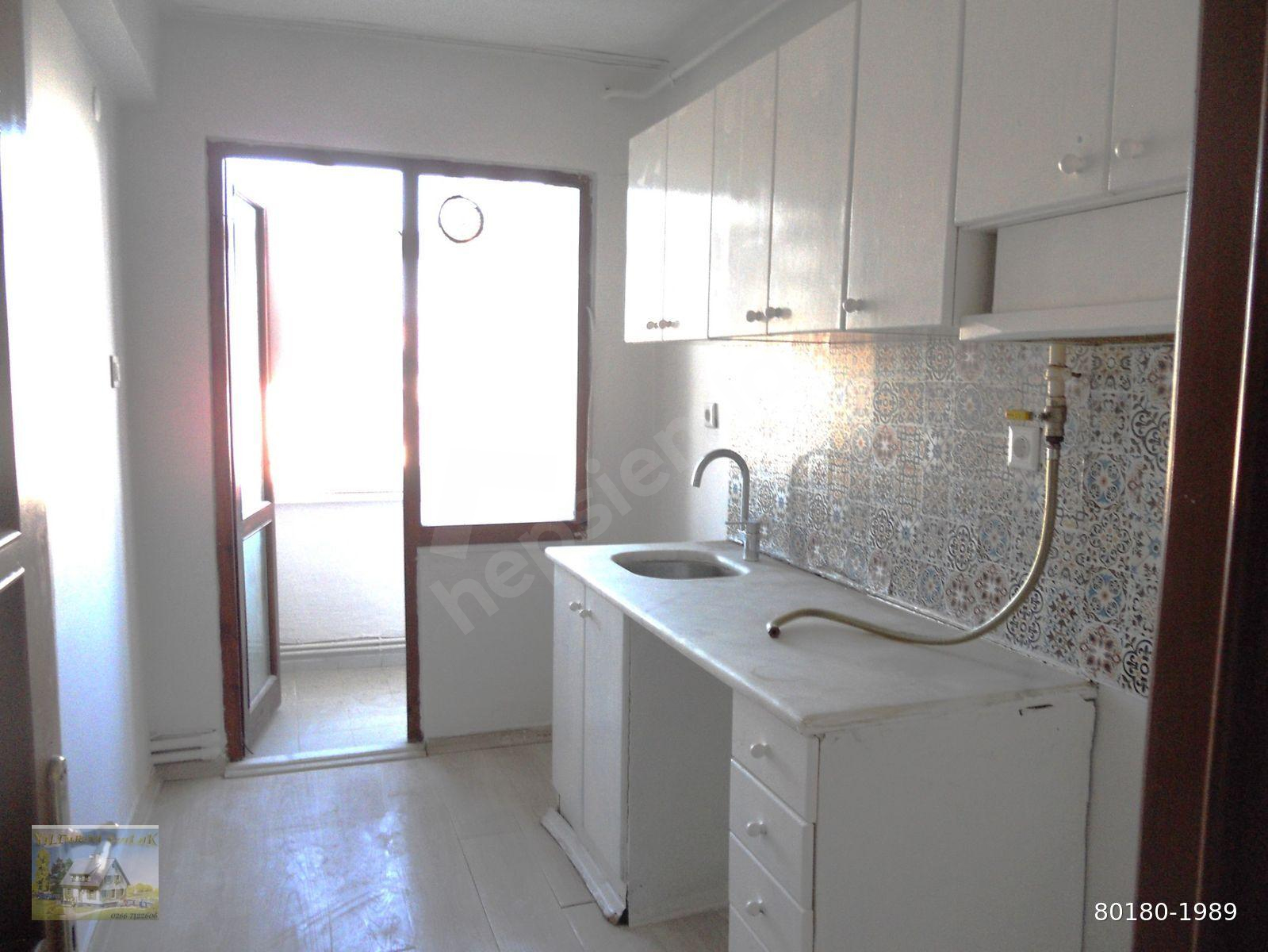 BANDIRMA 17 EYLÜL MAHALLESİ KİRALIK ASANSÖRLÜ 2+1 DAİRE