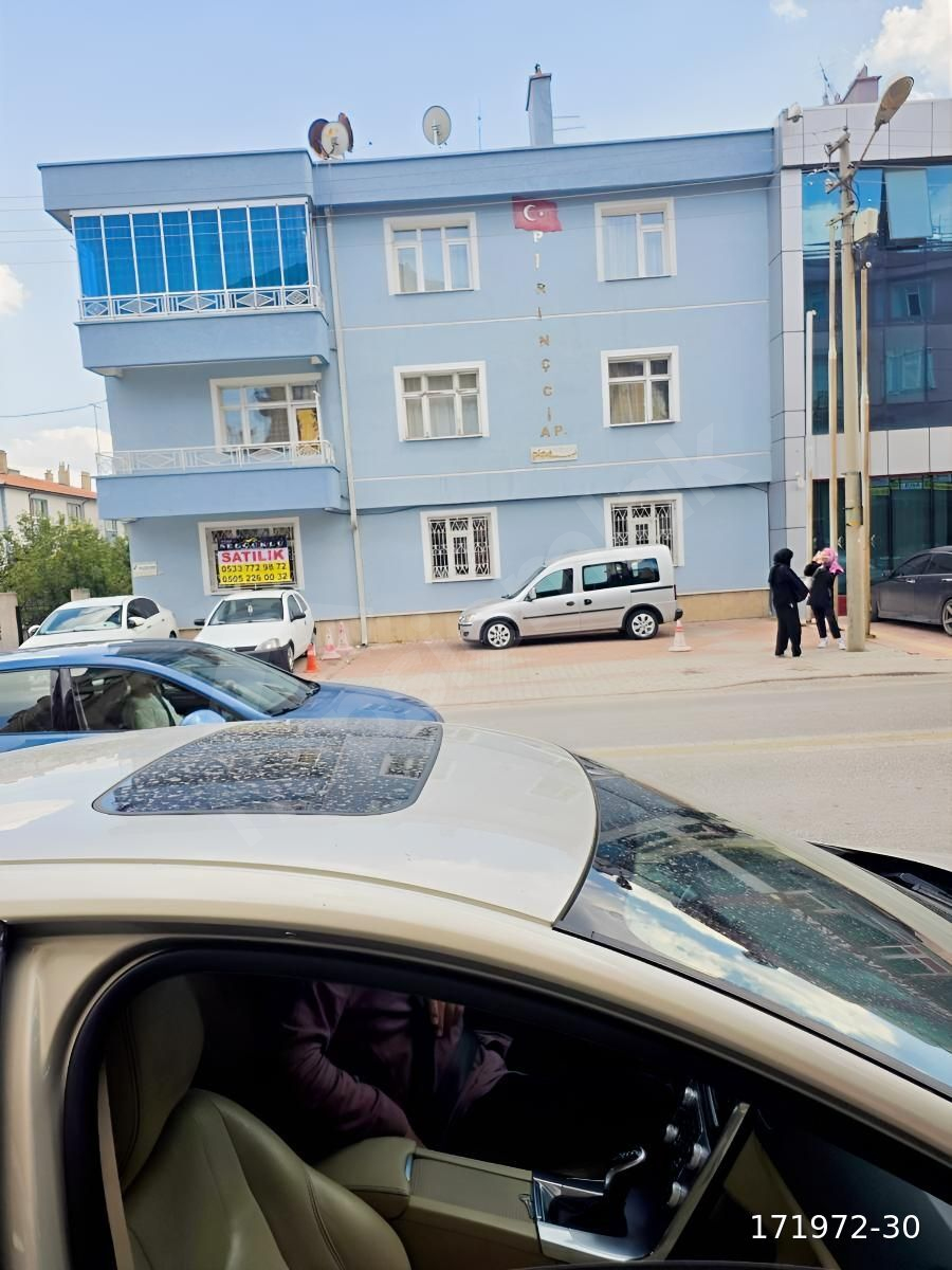 Aydnlk evler TAHRAN cd SATILIK 3+1 giriş kat daire