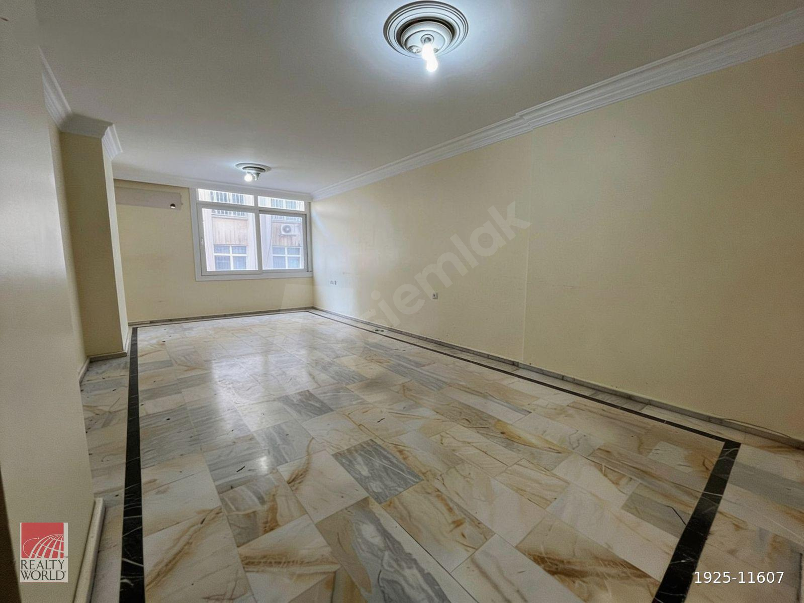 REŞATBEY'DE KİRALIK 3+1 DAİRE